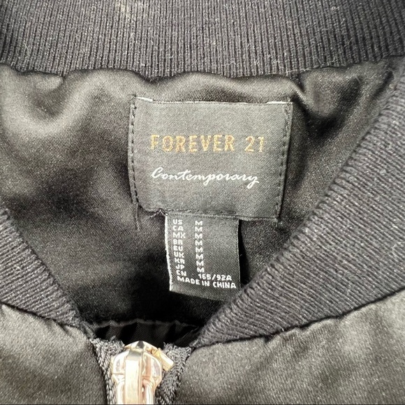 Forever 21 Contemporary embroidered floral jacket black white trim M - Picture 7 of 9